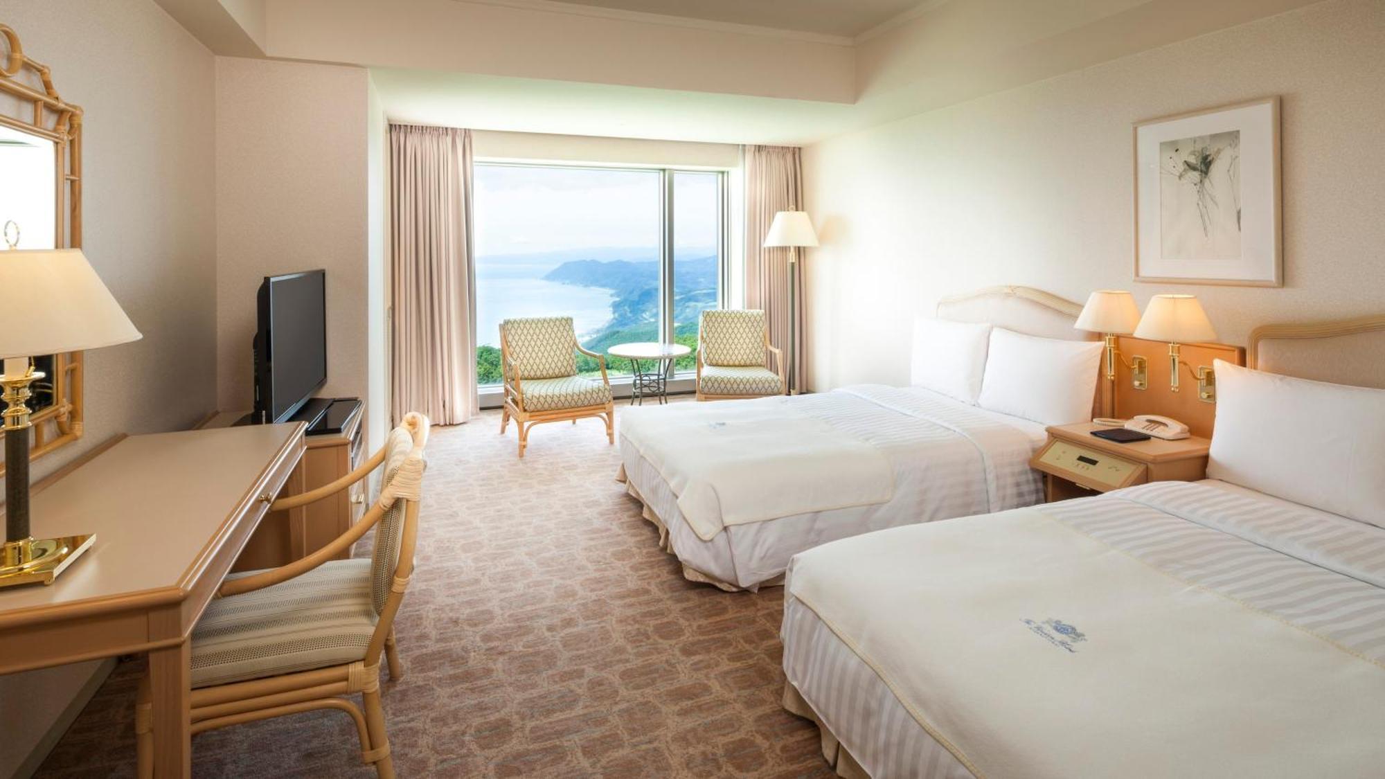 Premium Twin Room with Sea Side